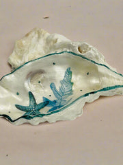 Load image into Gallery viewer, Darlene Looy - Painted Oyster Shell -  - Mixed Media - McMillan Arts Centre &amp; MAC Box Office
