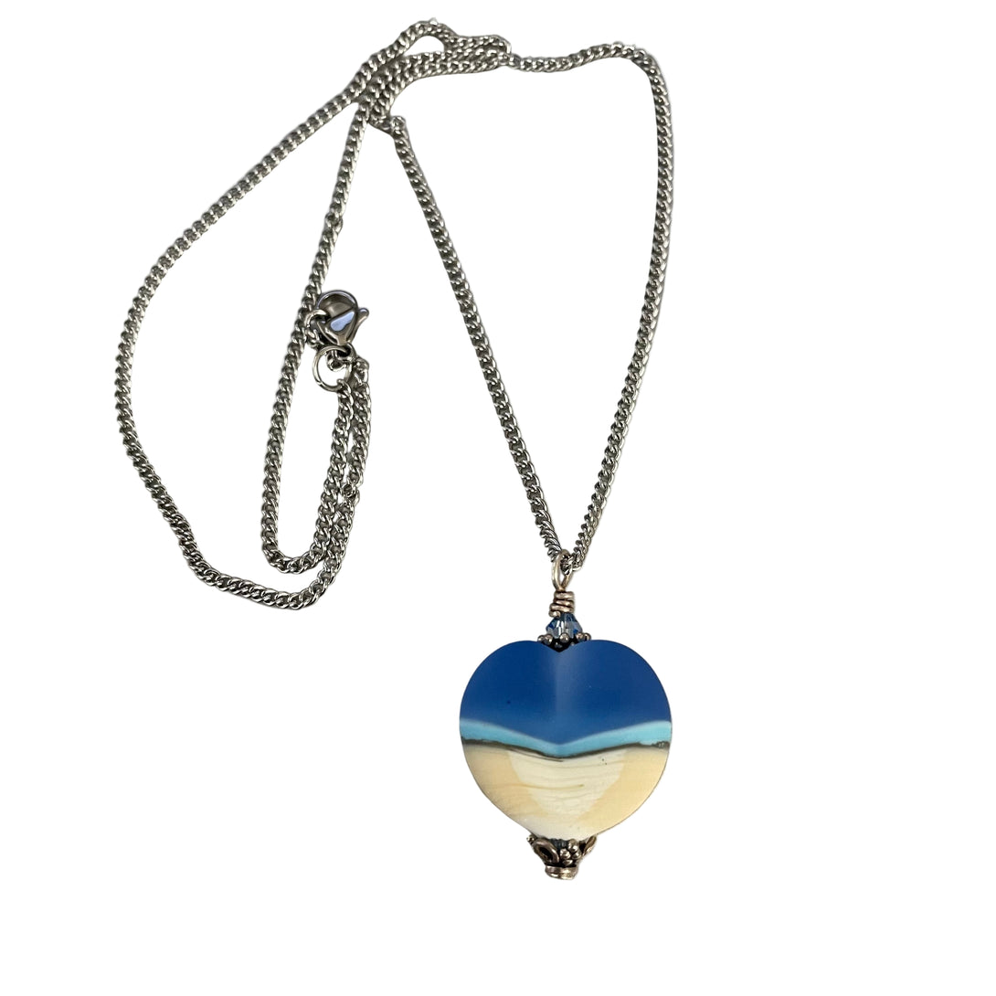 Garry White (Glass in Motion) - Necklace - Lampwork pendant - Heart shape- 18