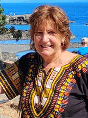 Load image into Gallery viewer, MAC School - Double Art Bites - Decoding Colour Theory with Margery Blom  - March 29 2026- 10 AM -  - Class - McMillan Arts Centre &amp; MAC Box Office
