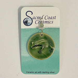 Sacred Coast Ceramics - Pendant -Frog, semi-precious stone, s.s. 18" chain