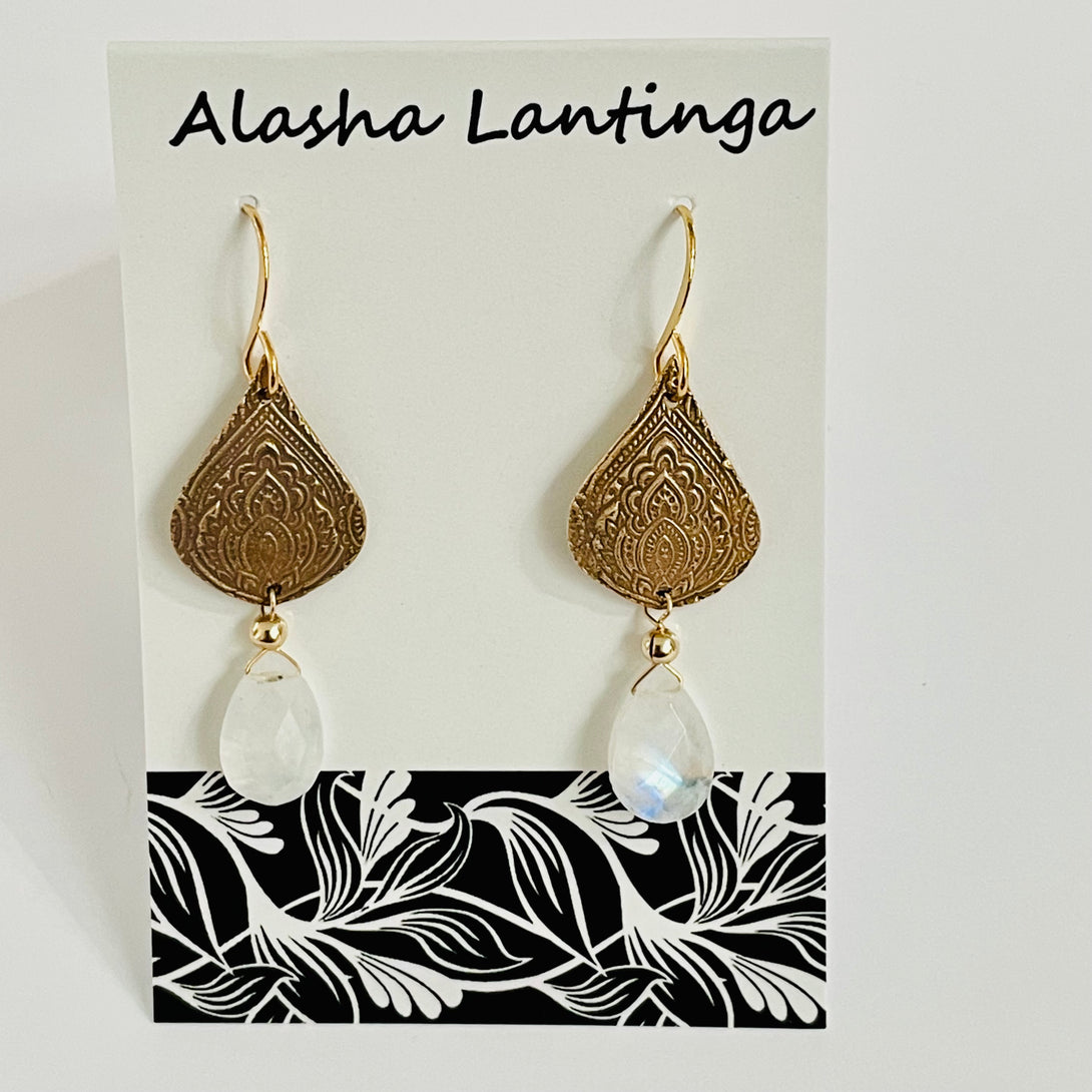 Alasha Lantinga - Earrings - Thalia with Moonstone drop - Alasha Lantinga - McMillan Arts Centre - MAC Box Office - Vancouver Island Art Gallery
