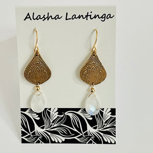 Alasha Lantinga - Earrings - Thalia with Moonstone drop - Alasha Lantinga - McMillan Arts Centre Gallery, Gift Shop and Box Office - Vancouver Island Art Gallery