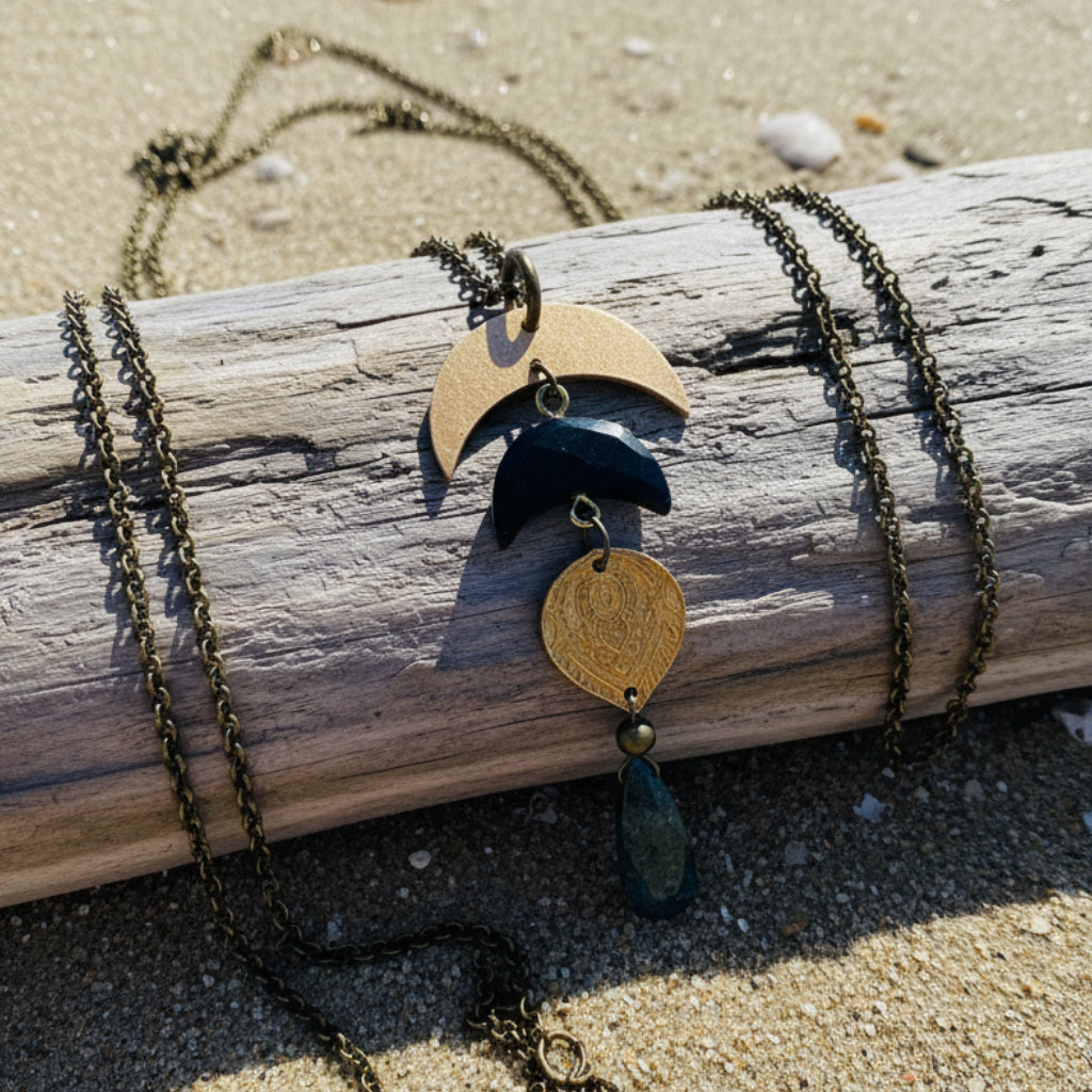 Lantinga Alasha Lantinga - Necklace - Moon Goddess with Onyx moon & Kyanite dro ...