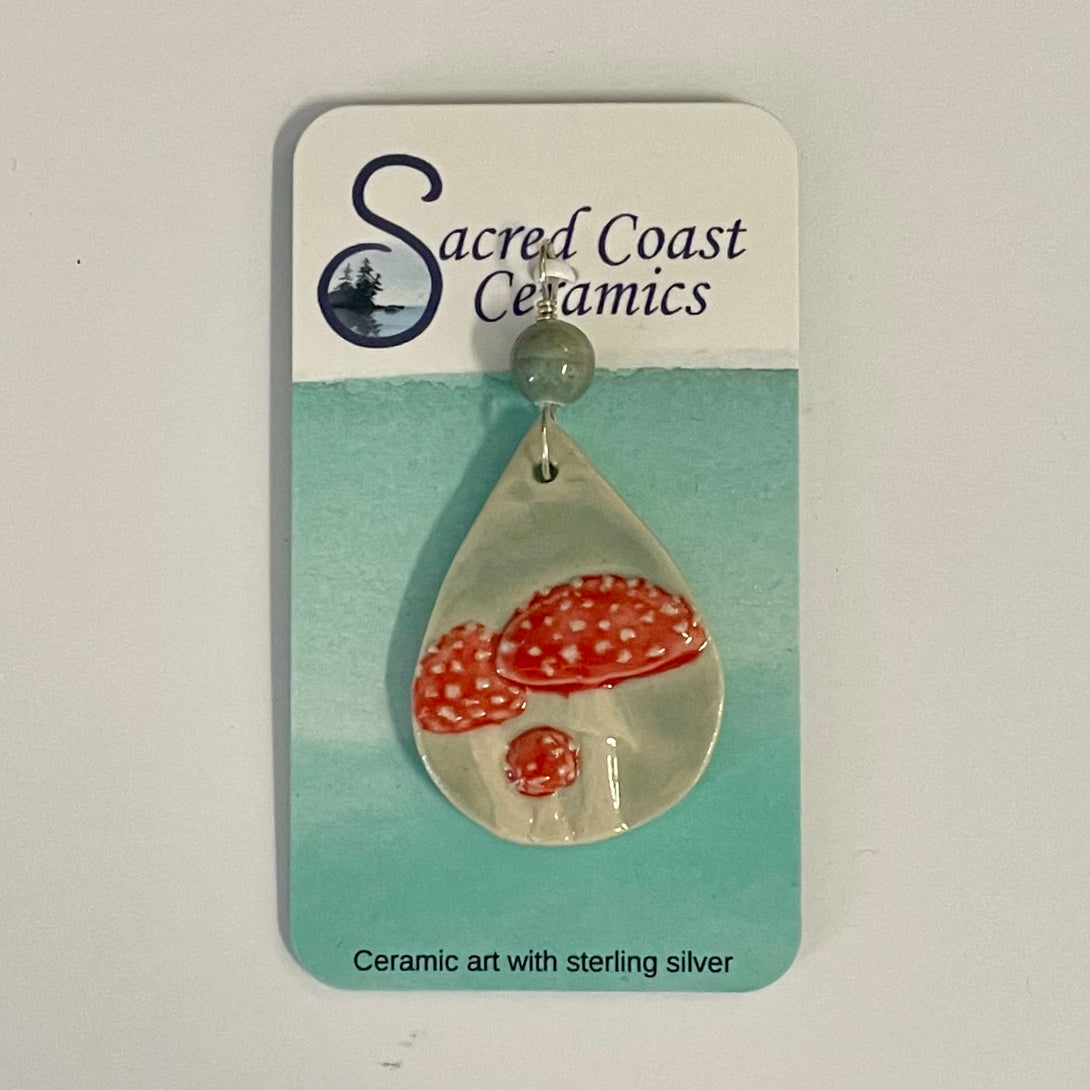 Sacred Coast Ceramics - Pendant - Red Mushrooms, semi-precious stone, s.s. 18