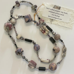 Lynn Orriss - Necklace - Mauve & White Polymer Beads by Lynn Orriss - McMillan Arts Centre - Vancouver Island Art Gallery