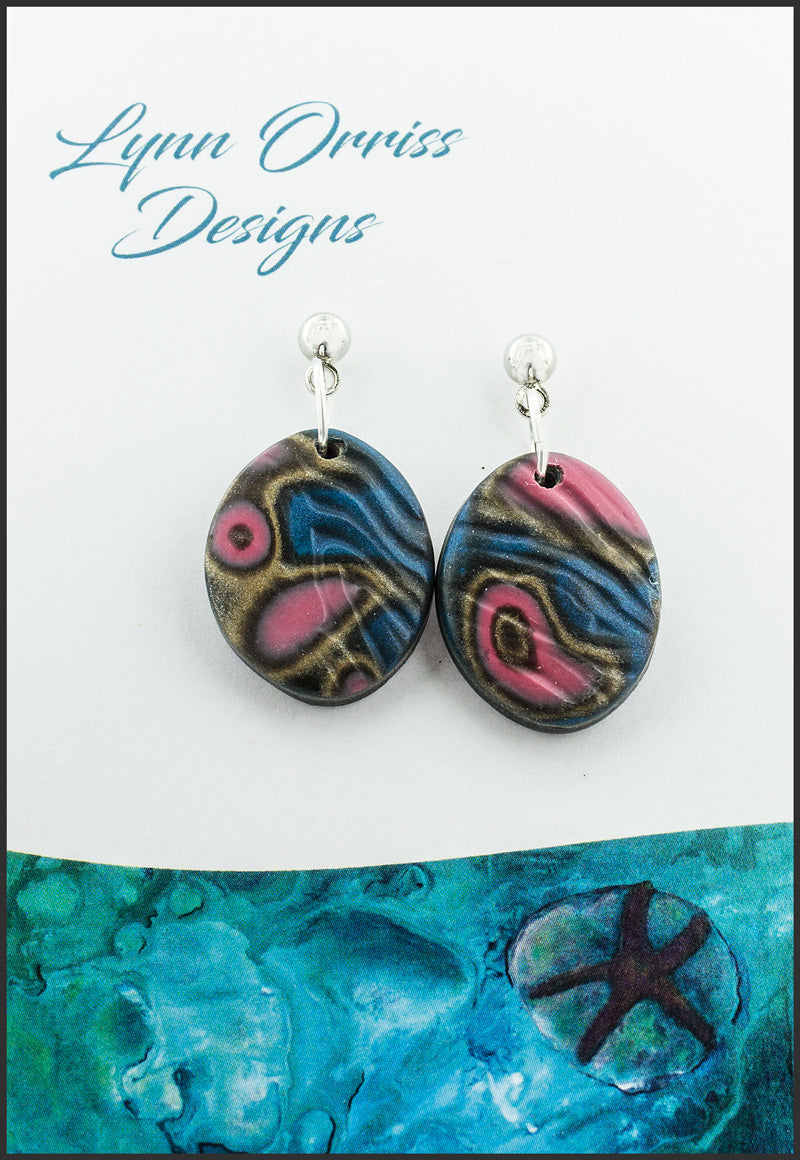 Lynn Orriss - Earrings Oval pink and blue by Lynn Orriss - McMillan Arts Centre - Vancouver Island Art Gallery