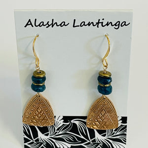 Alasha Lantinga - Earrings - "Calethea" with stacked teal Apatite