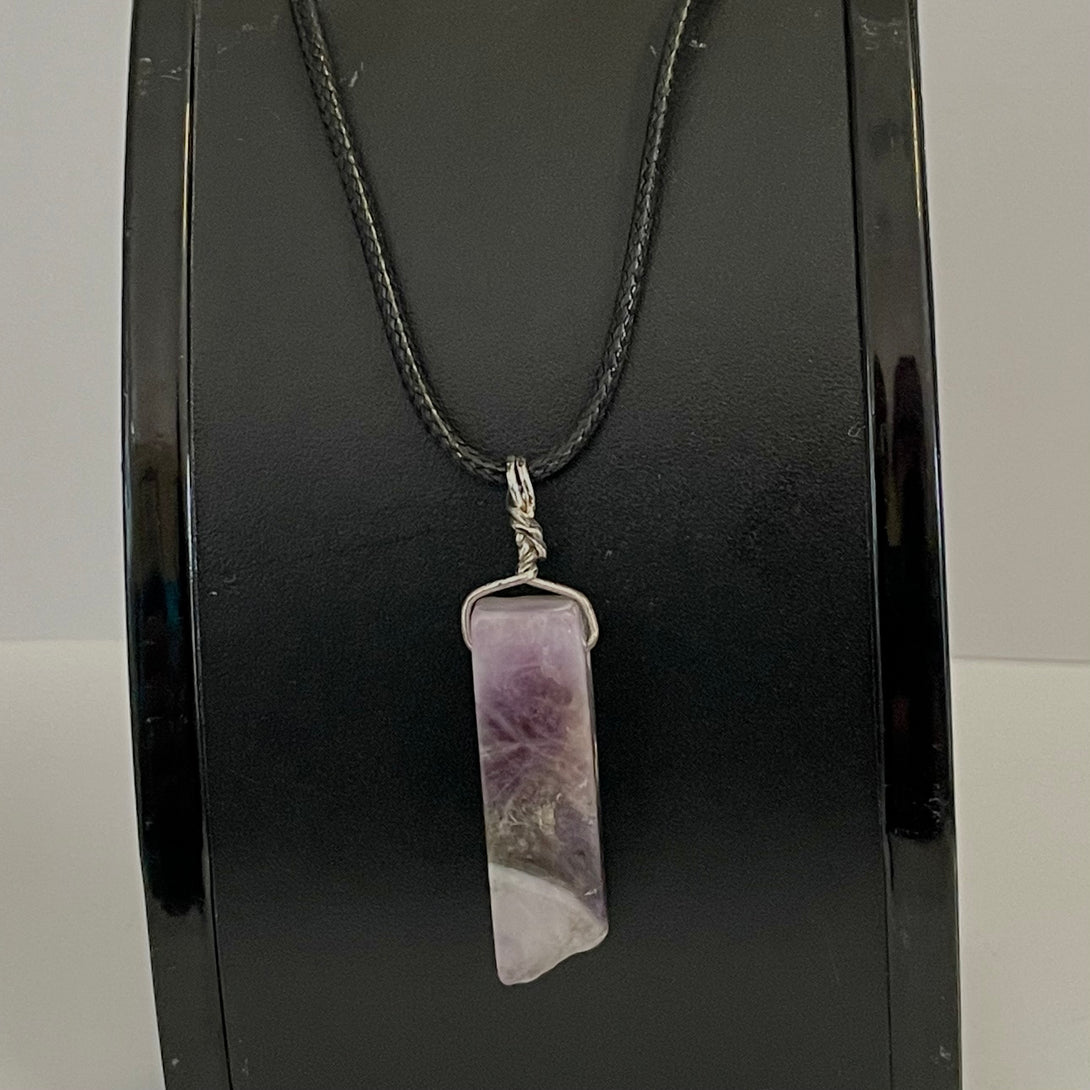 Quicksilver Creations - Pendant -Amethyst rectangle with 18
