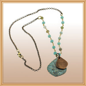 Alasha Lantinga - Necklace - "Siona" with Peruvian Opal on a short chain