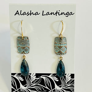 Alasha Lantinga - Earrings - "Elise" with teal moss Kyanite